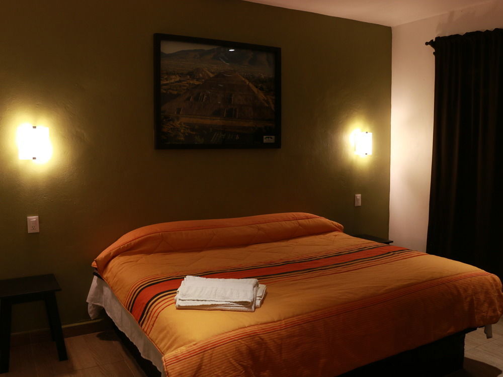 Telpochcalli & Temazcal Hotel 3*