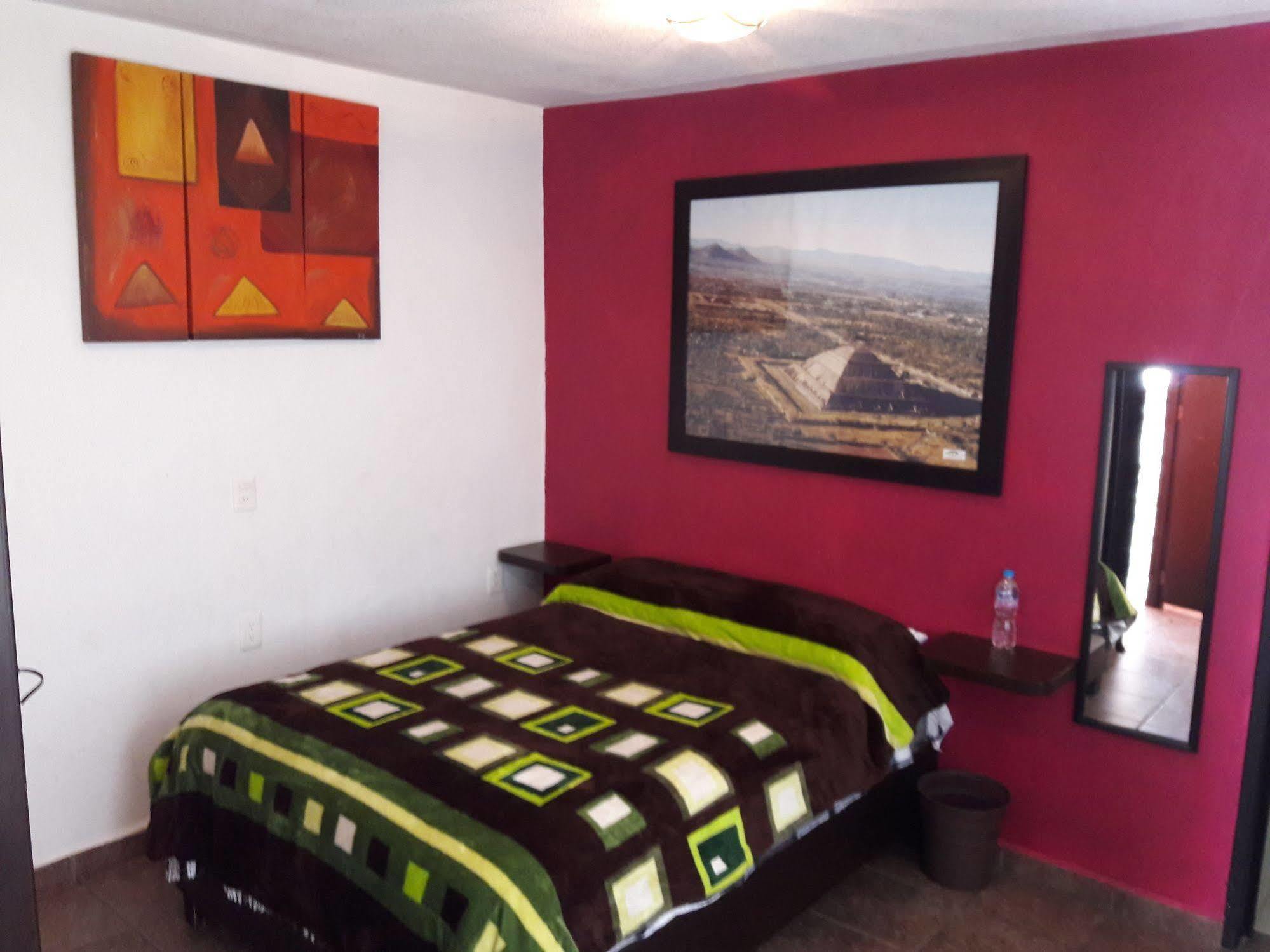 Telpochcalli & Temazcal Hotel 3*